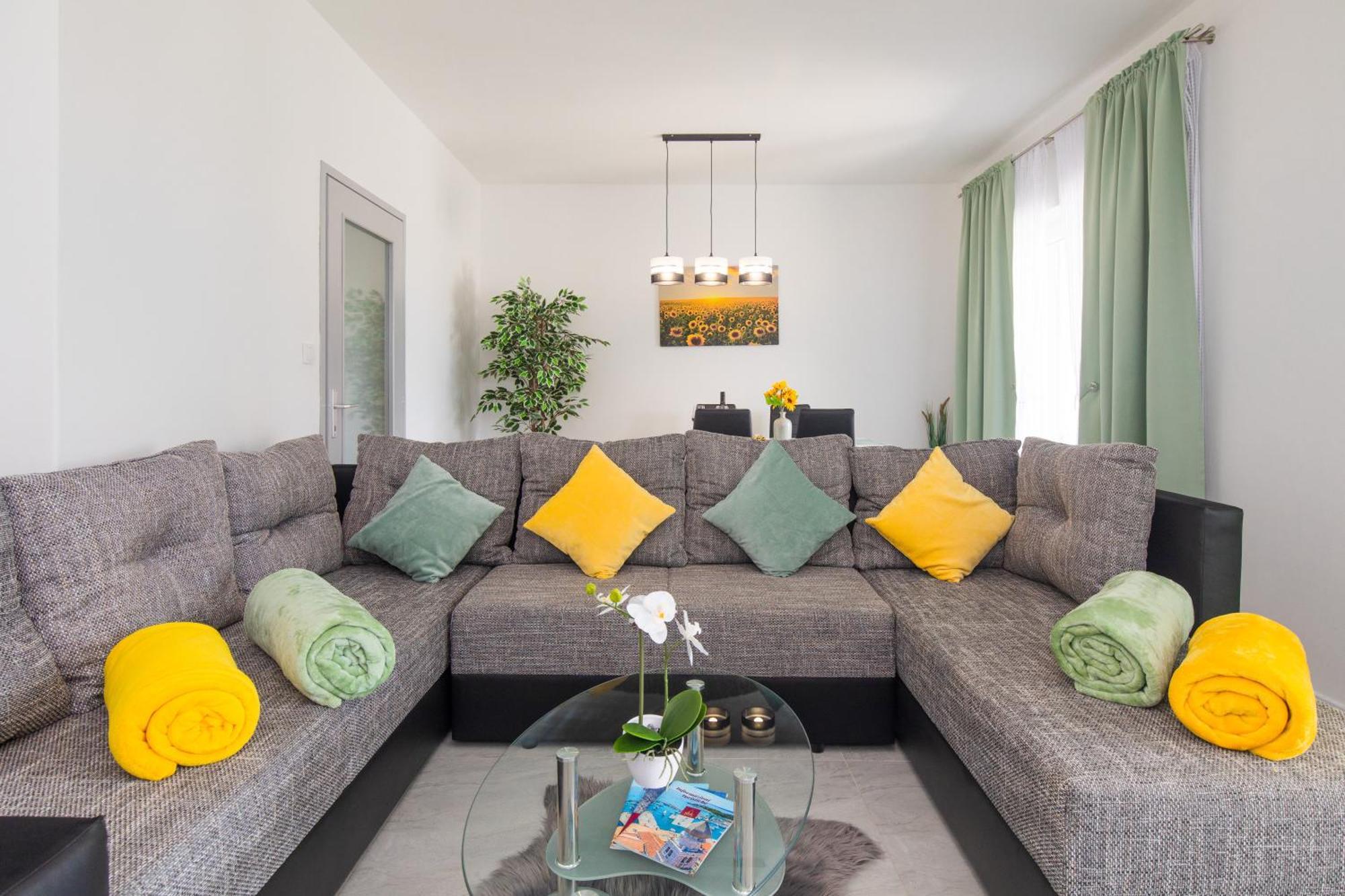 Apartment Tara With Seaview Krk Town Buitenkant foto