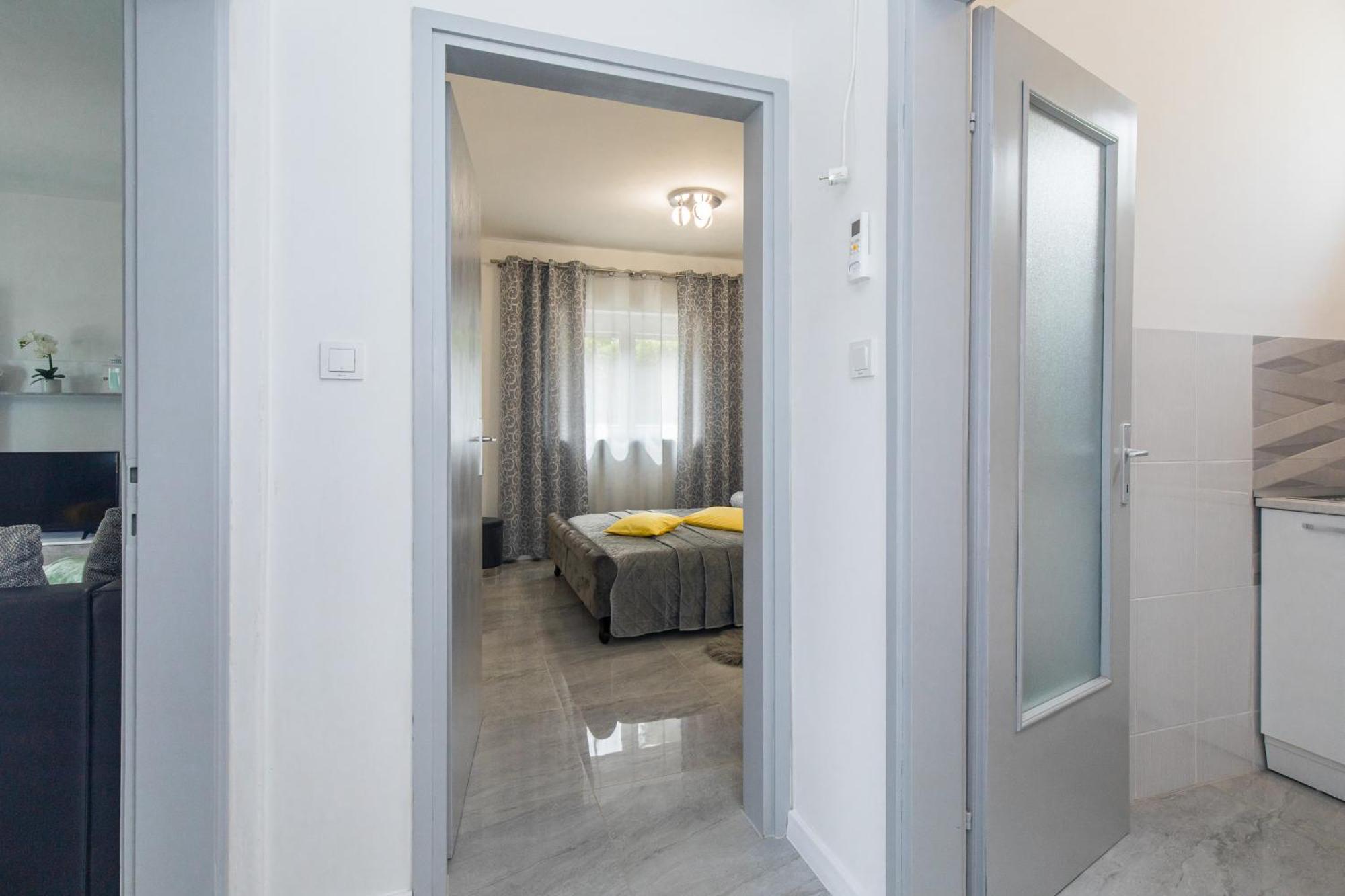 Apartment Tara With Seaview Krk Town Buitenkant foto